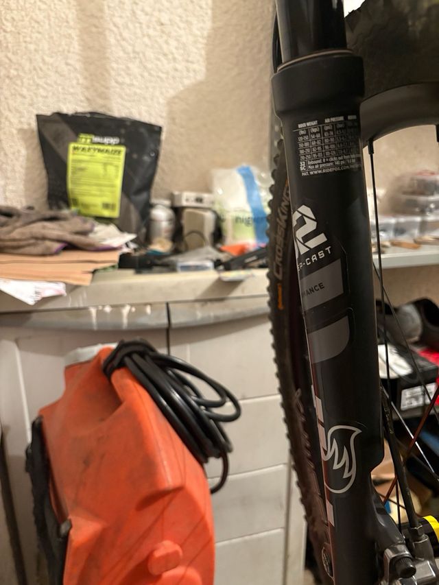 Horquilla Fox 32 SC Performance