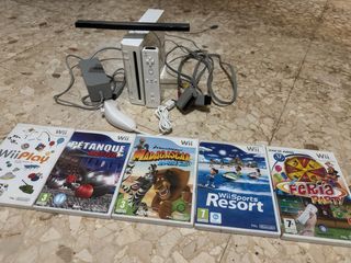 Consola Nintendo Wii + Accesorios y Juegos