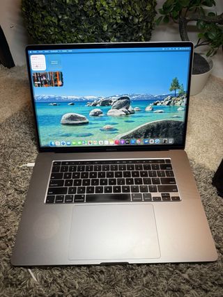 MacBook Pro 2019 Plata/Gris Espacial
