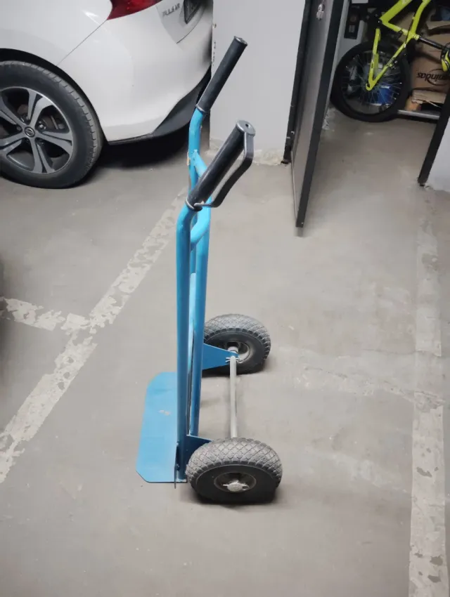 Carretilla azul plegable