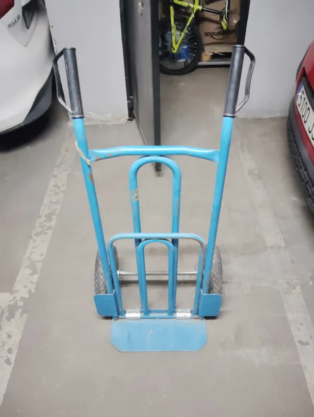 Carretilla azul plegable