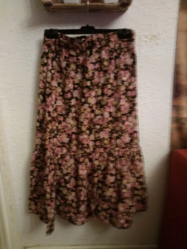 Falda larga estampada floral