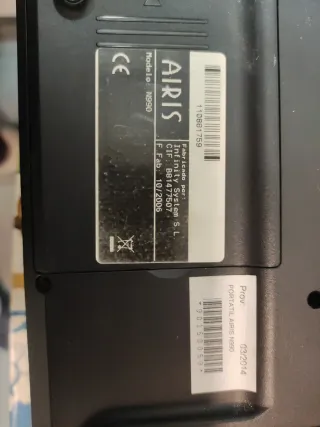 Portátil Airis N990 Negro/Plata