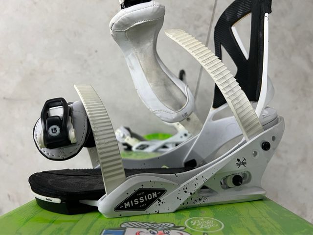 Tabla Snow Ride 152 + Fijaciones Burton Misión