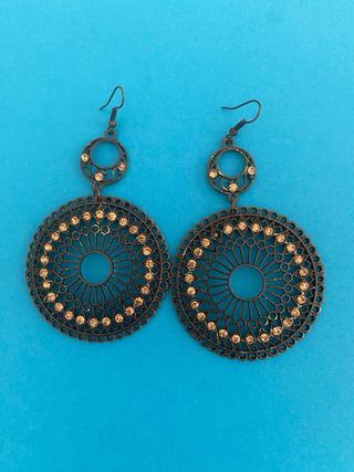 4 paia orecchini metallo forati