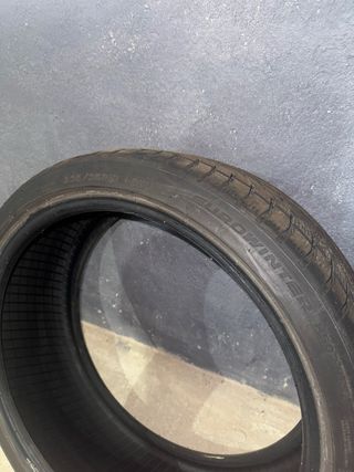 Neumaticos Contacto 235/35 R19
