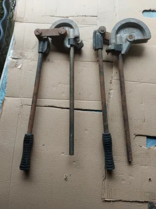 Curvadoras de tubos manuales