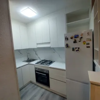 Instalación y montaje de suelos SPC y laminados