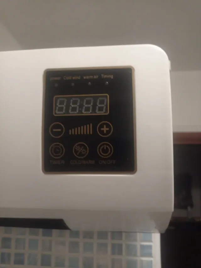 Stufa elettrica da parete