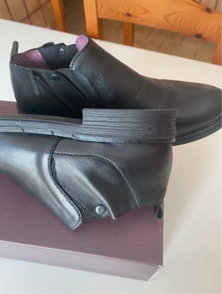 Stivaletti Chelsea Pelle Nera Bueno