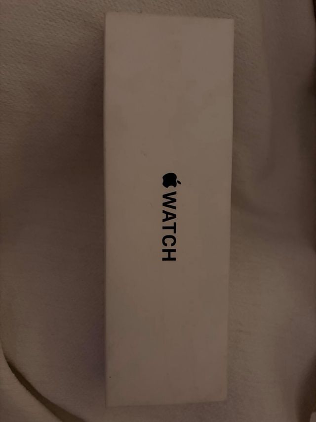 Apple Watch in Argento e Nero