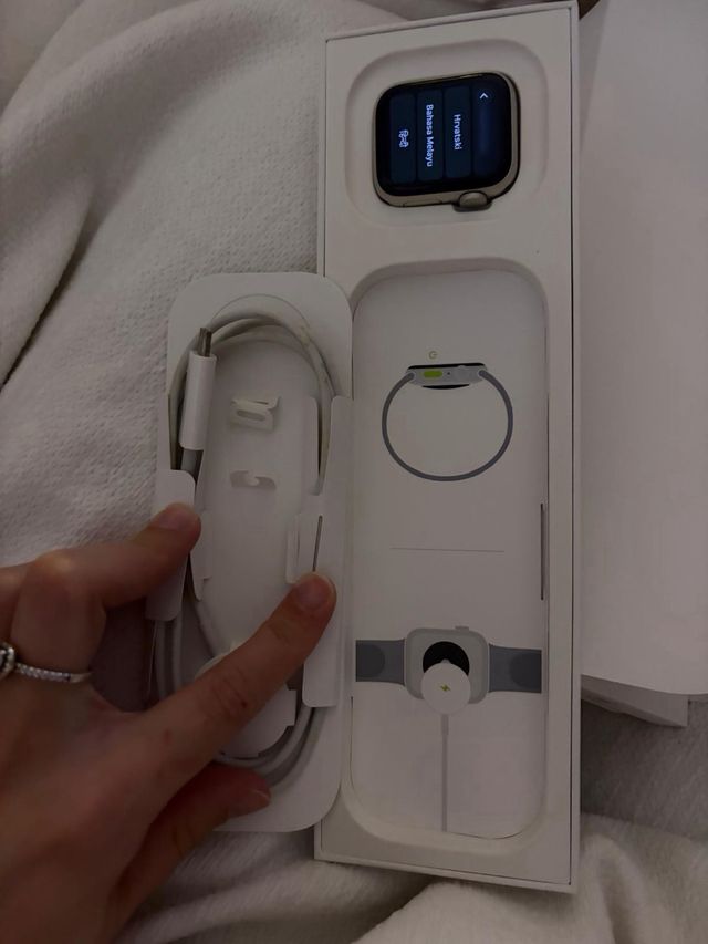 Apple Watch in Argento e Nero