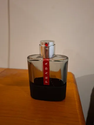 Bote vacío Prada Luna Rossa Carbon