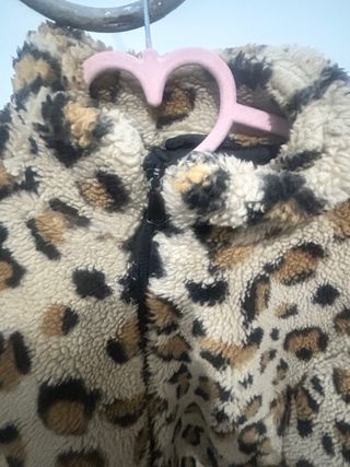 Chaqueta animal print peluche