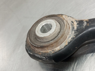 BRAZO SUSPENSION INFERIOR TRASERO DERECHO CHRYSLE