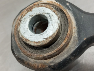 BRAZO SUSPENSION INFERIOR TRASERO DERECHO CHRYSLE