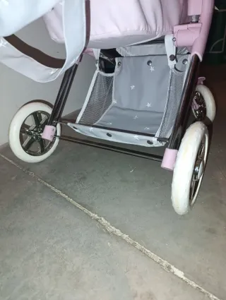 Carrito de juguete para muñecas