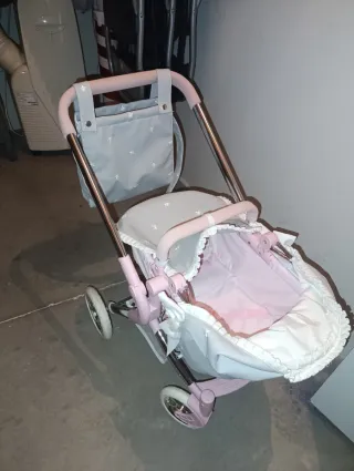 Carrito de juguete para muñecas