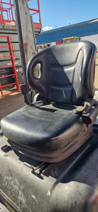 Carretilla Nissan 1.8T Diésel (2016) Triplex