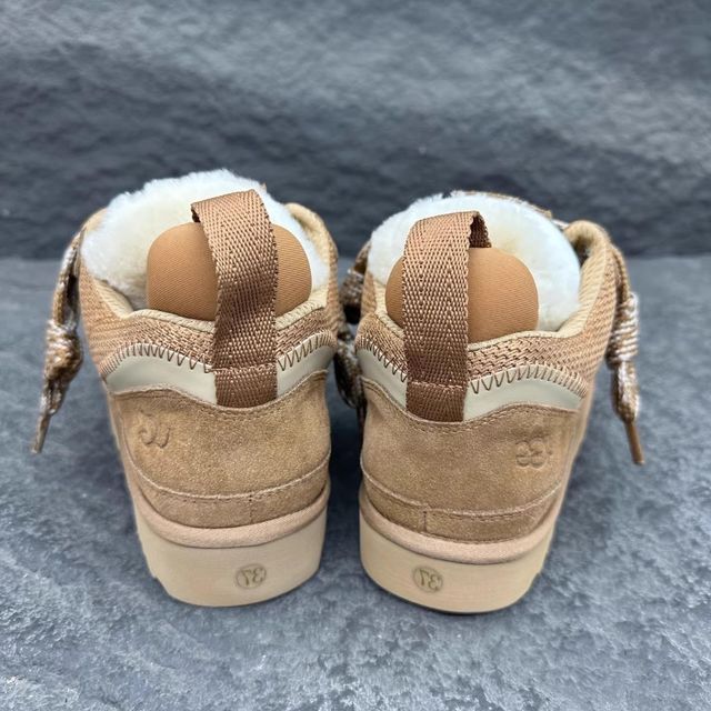 UGG Mel Nueva Talla 37 Lana