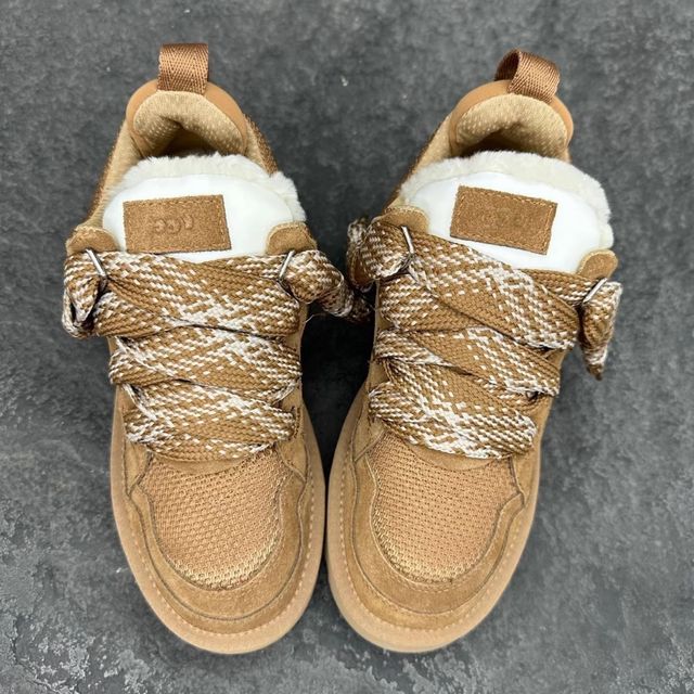 UGG Mel Nueva Talla 37 Lana