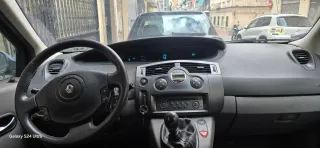 Renault Grand Scenic 2005