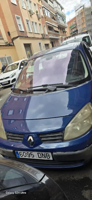 Renault Grand Scenic 2005