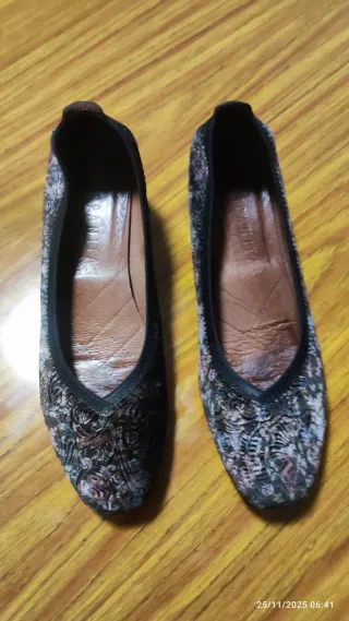 Zapatos Hispanitas Mujer Negros y Multicolor