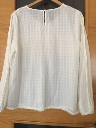 Blusa Stradivarius blanca