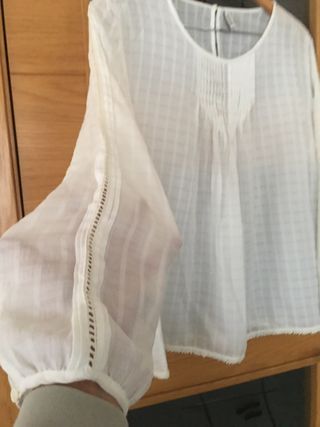 Blusa Stradivarius blanca