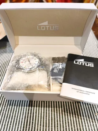 Lotus Reloj Mujer Plata