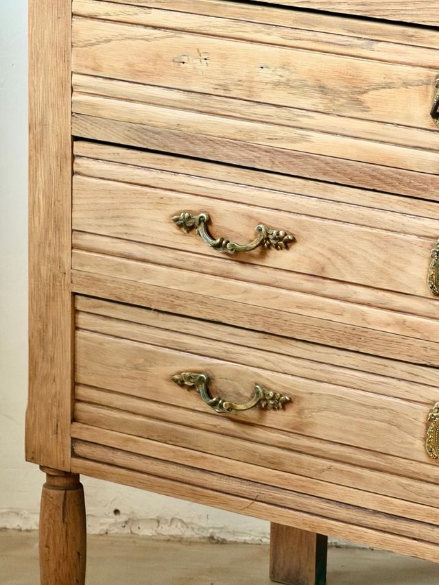 Comoda francese in rovere con marmo breccia rosa