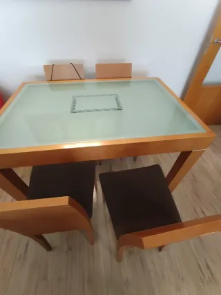 Mesa de comedor cristal y madera
