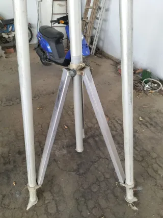 Trípode topografía >2m