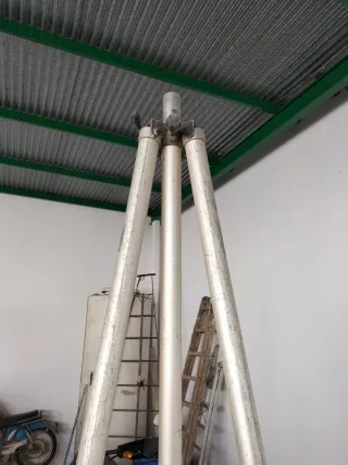 Trípode topografía >2m