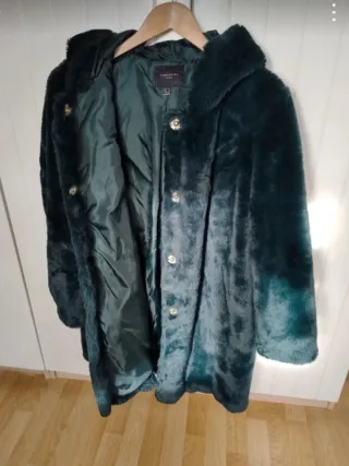 Abrigo pelo sintético