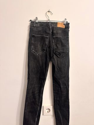 Zara Jeans Talla 36 Gris
