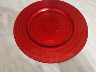 Piatto centrotavola rosso in vetro
