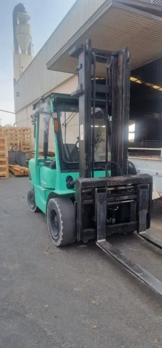 Carretilla Mitsubishi Diésel FD35K Con Posicionado