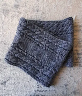 Sciarpa in maglia ad anello blu