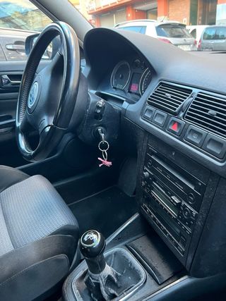 Volkswagen Golf 2003