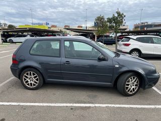 Volkswagen Golf 2003