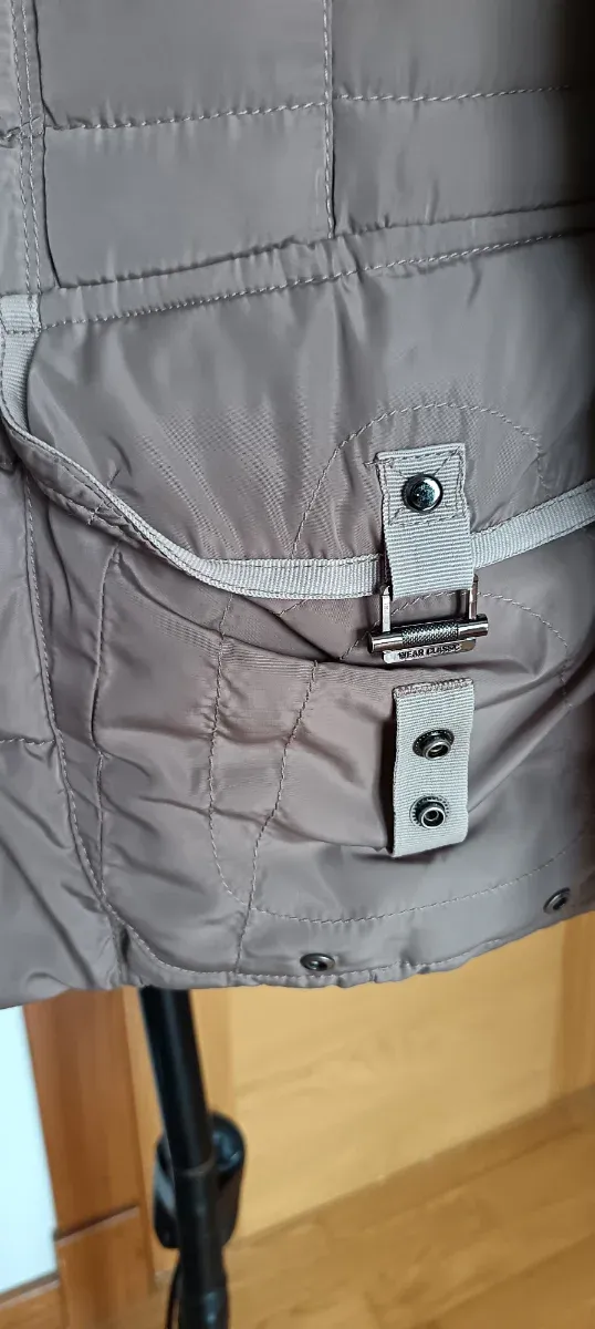 Chaqueta acolchada beige talla 42