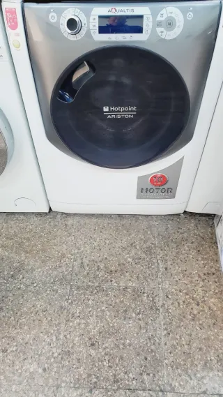 Lavadora Secadora Ariston 10kg de lavado 7kg secad