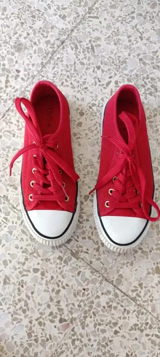 Zapatillas OVS rojas com nuevas