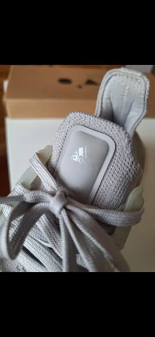 Zapatillas Adidas grises