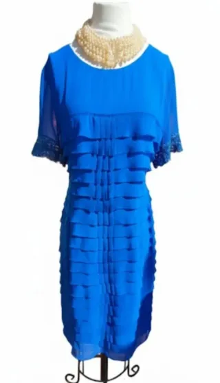 Vestido fiesta azul eléctrico con encaje