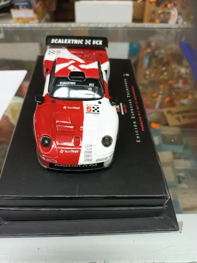Scalextric Porsche 911 GT1 5º Aniversario