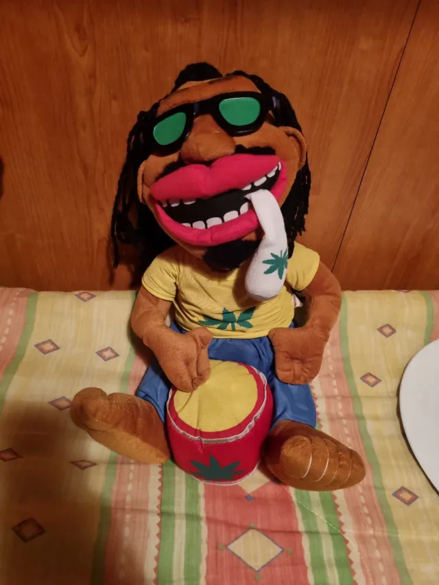 Peluche Bob Marley con Bong e Tamburo