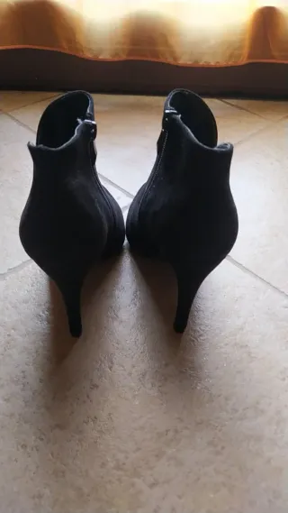 Stivaletti donna tacco alto neri